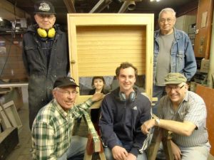 WK 2014-04-09 Bill C, Les G, Lorne L, Mark F, Keith & grand-daughter Gracie with completed Argo window